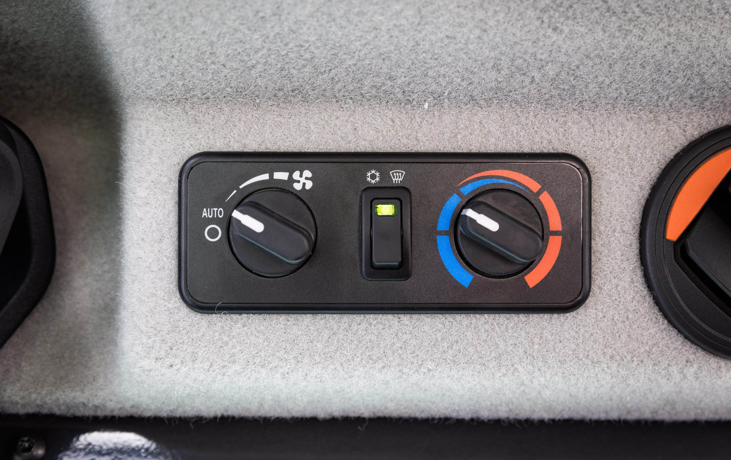 Deluxe Operator Cab